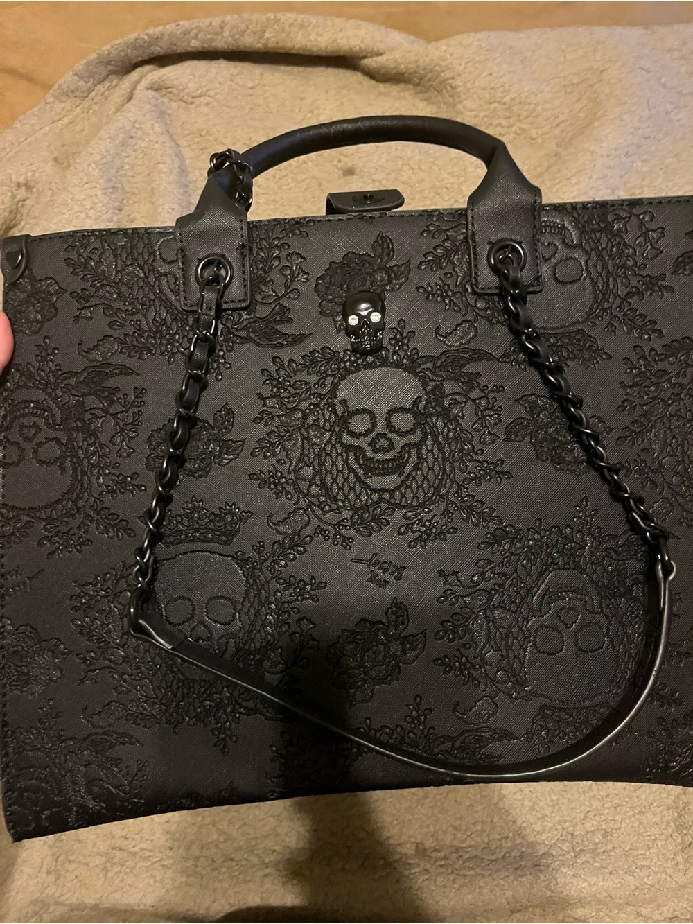 Betsey Johnson Black Embossed Skull Shoulder Bag with Chain Straps - Picture 2 of 6